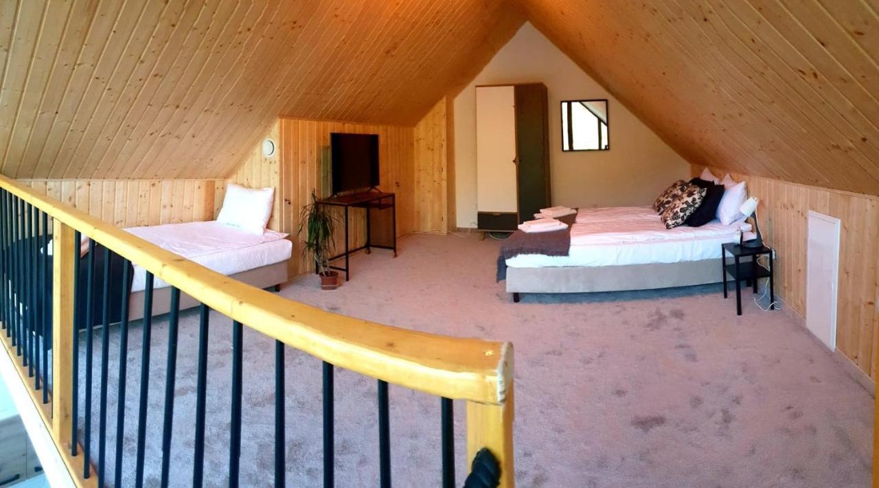 Hotel Bursztynowy Jozefow na Wisla Zewnętrze zdjęcie