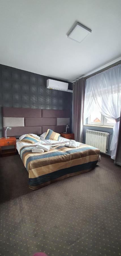 Hotel Bursztynowy Jozefow na Wisla Zewnętrze zdjęcie