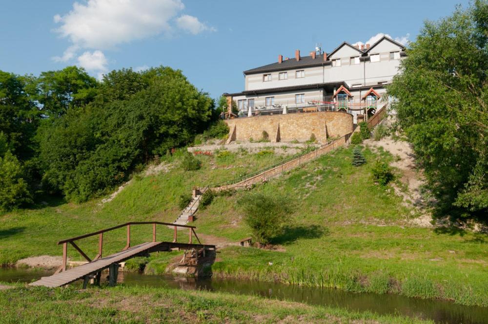 Hotel Bursztynowy Jozefow na Wisla Zewnętrze zdjęcie