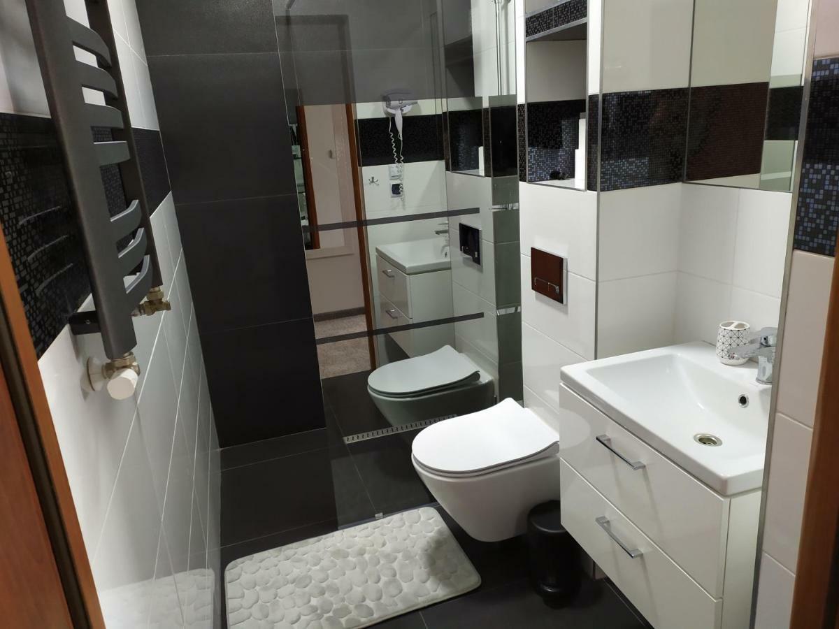 Hotel Bursztynowy Jozefow na Wisla Zewnętrze zdjęcie
